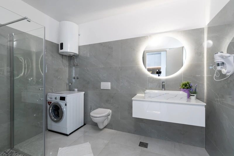 Nice Apartment with XXL swimming pool -Rovinj, Bathroom / WC