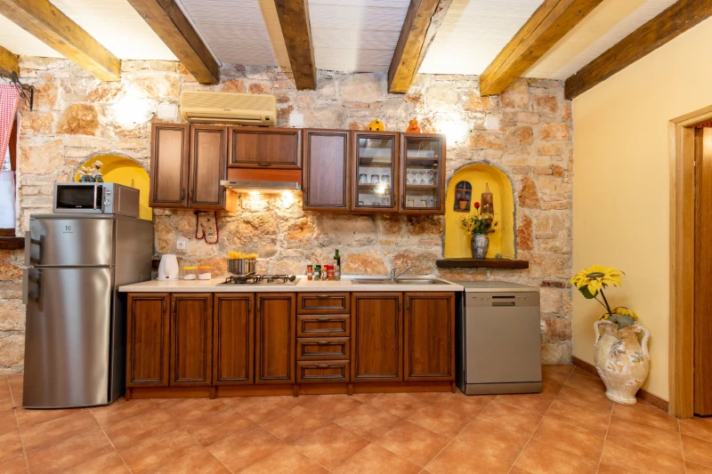 Rustico Apartment with XXL swimming pool -Rovinj, Kitchen