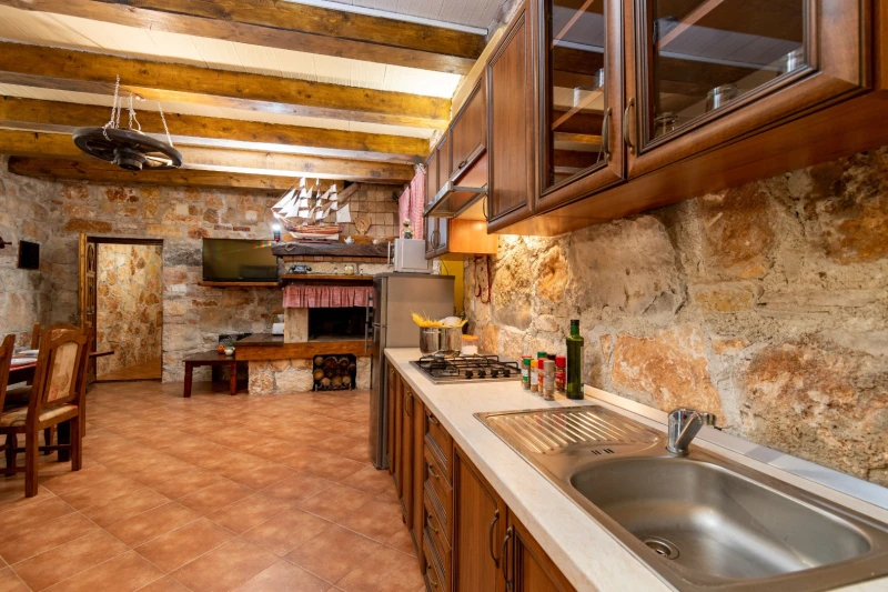 Rustico Apartment with XXL swimming pool -Rovinj, Kitchen