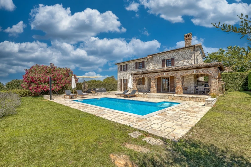 Villa Santolina, Baderna