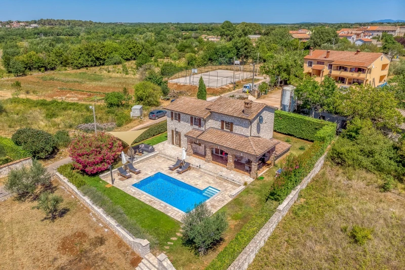 Villa Santolina, Villa Santolina, Baderna