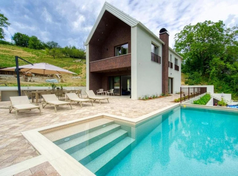 Villa one - kuća s bazenom, saunom i hot tubom
