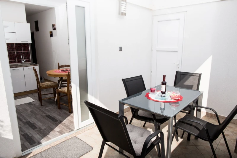 Apartment 1