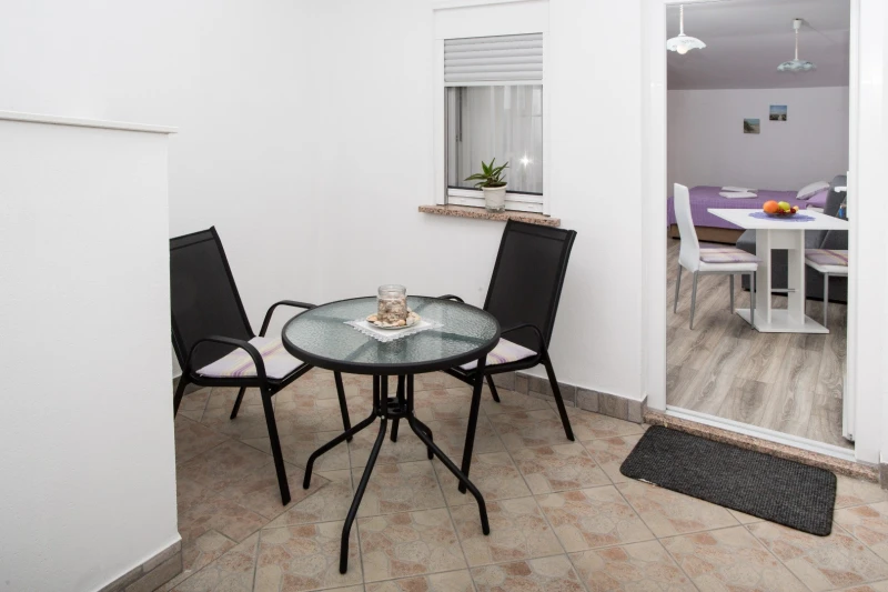 Apartment 3