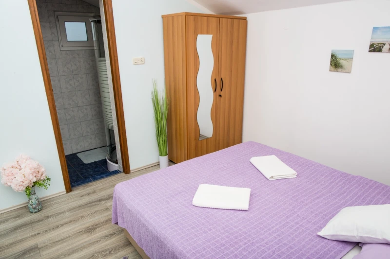 Apartment 3, Bedrooms