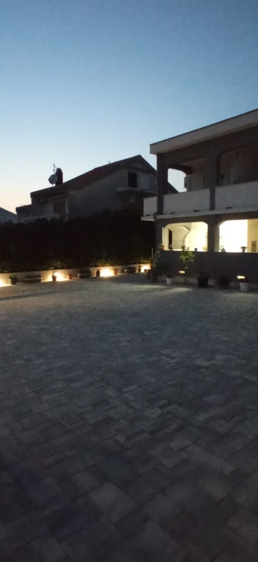 Apartments Vigi, Povljana