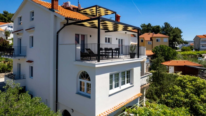 ZORA SUITES