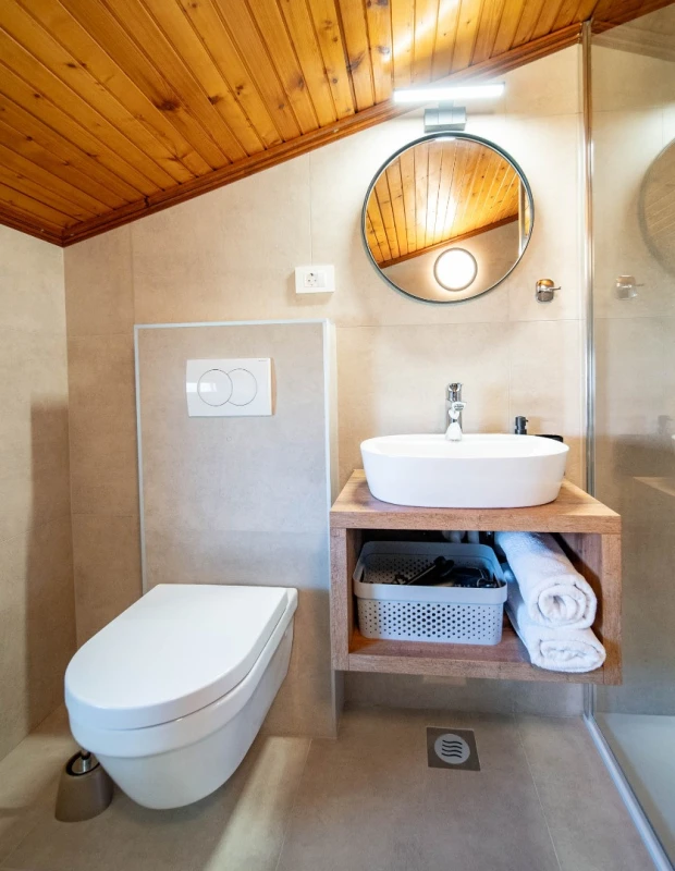 Apartment 3, Kupaonica / wc