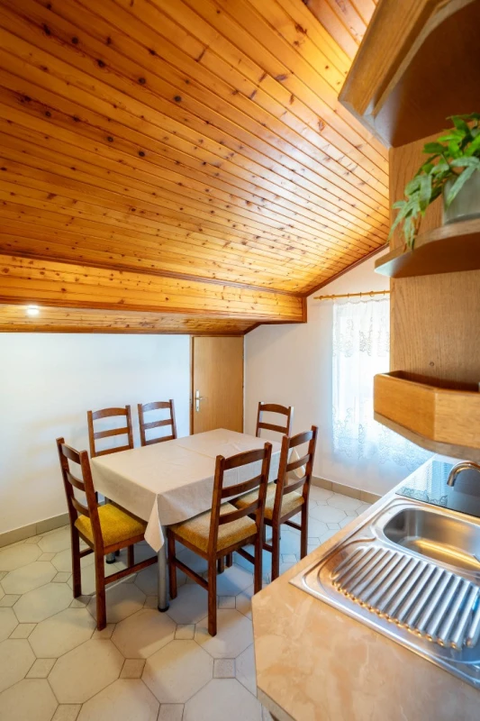 Apartment 3, Kuhinja