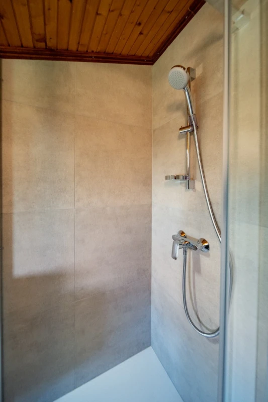 Apartment 3, Kupaonica / wc