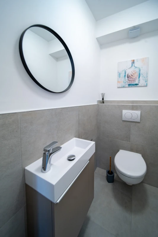 Apartment 1, Badezimmer / WC