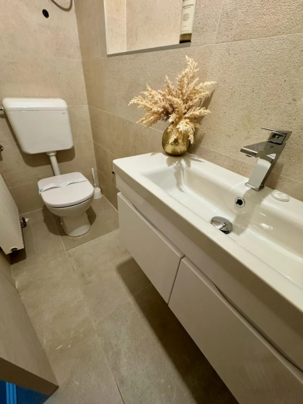 Apartment 7, Bagno / WC