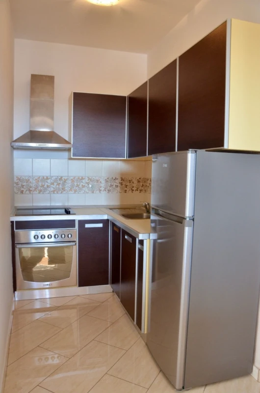 Apartment 4, Cucina