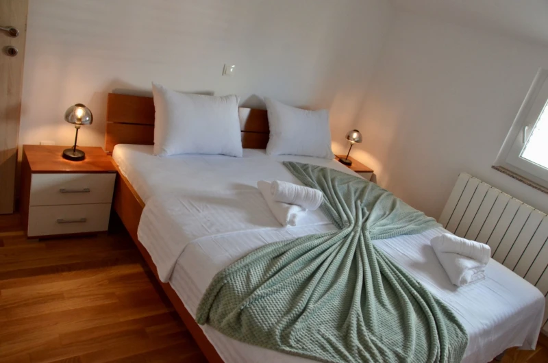 Apartment 3