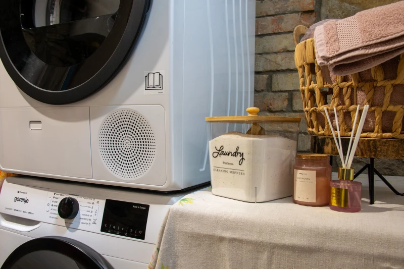 COFFEE CORNER & LAUNDRY ROOM