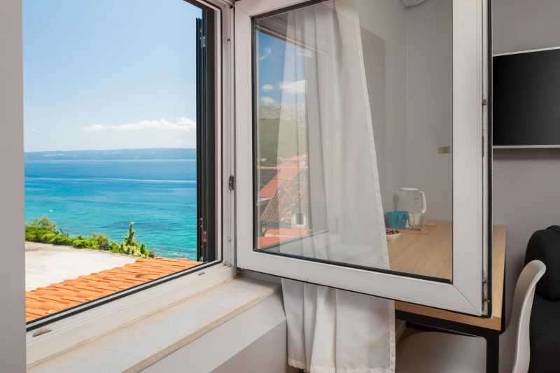 Double Room with Sea View, Sobe