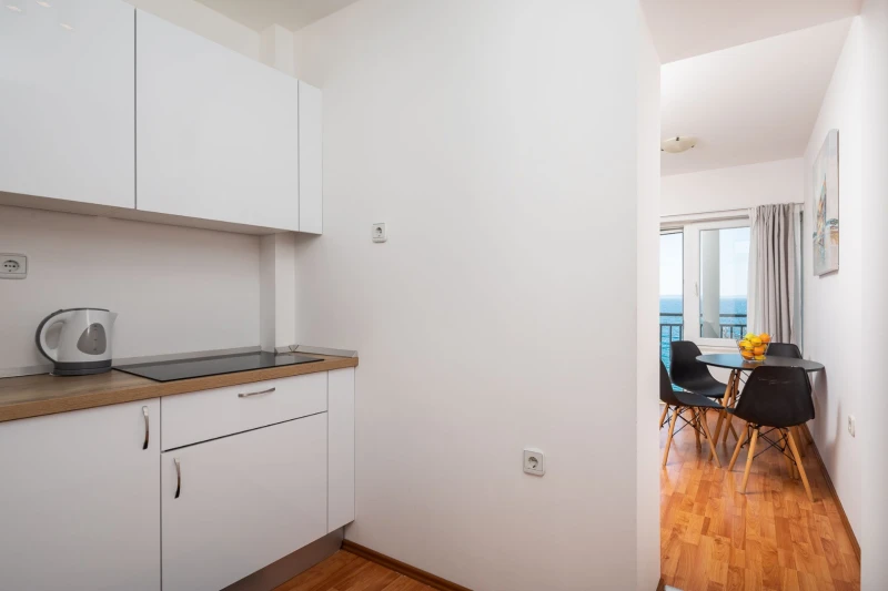 Apartment with Sea View 2, Kuhinja