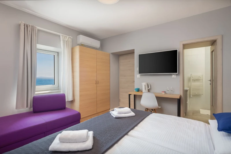 Double Room with Sea View, Sobe