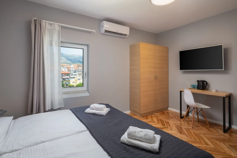 Double room with mountain view, Sobe
