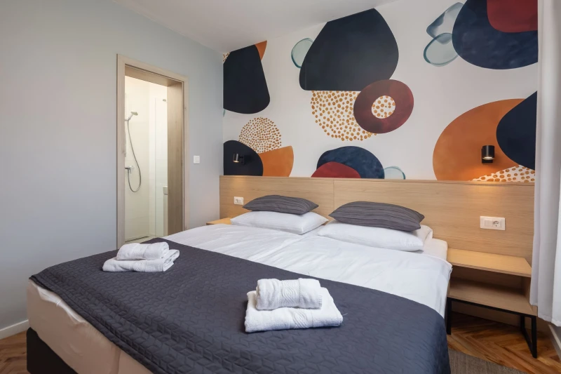 Double room with mountain view, Sobe