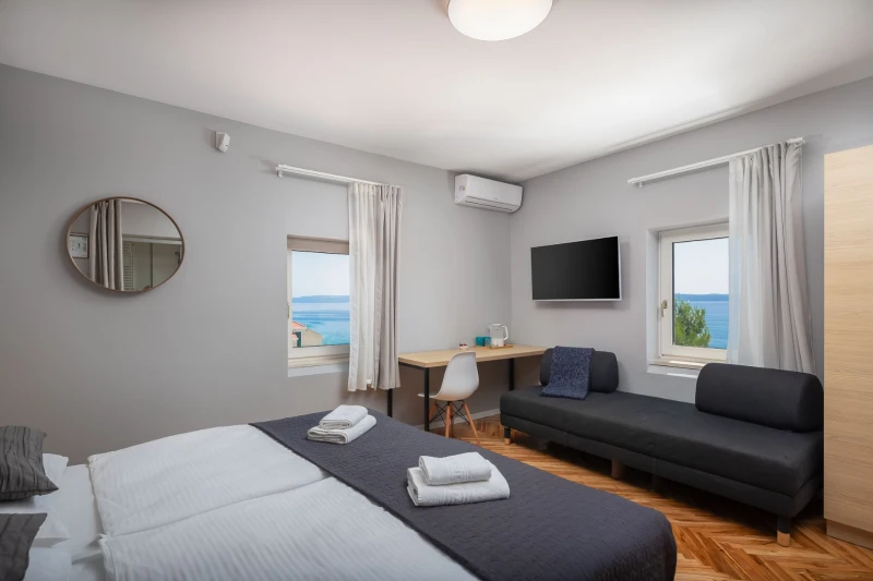 Double Room with Sea View, Sobe