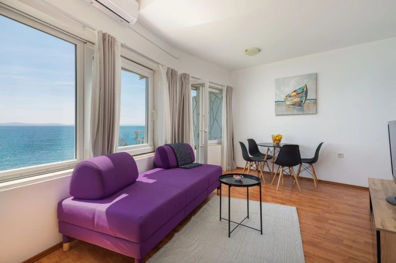 Apartment with Sea View 2