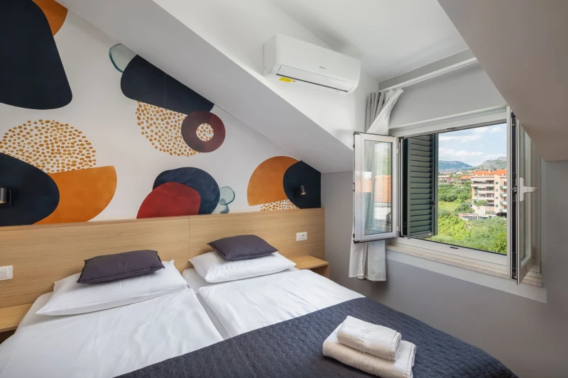 Double room with mountain view, Sobe