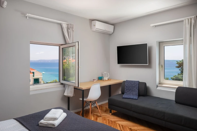 Double Room with Sea View, Sobe