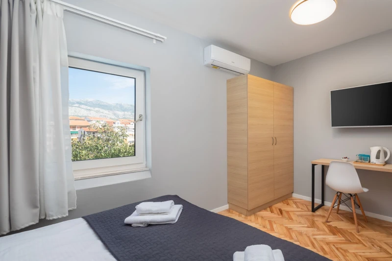 Double room with mountain view, Sobe