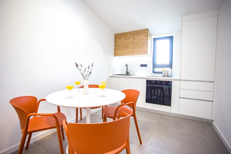 Apartment 4