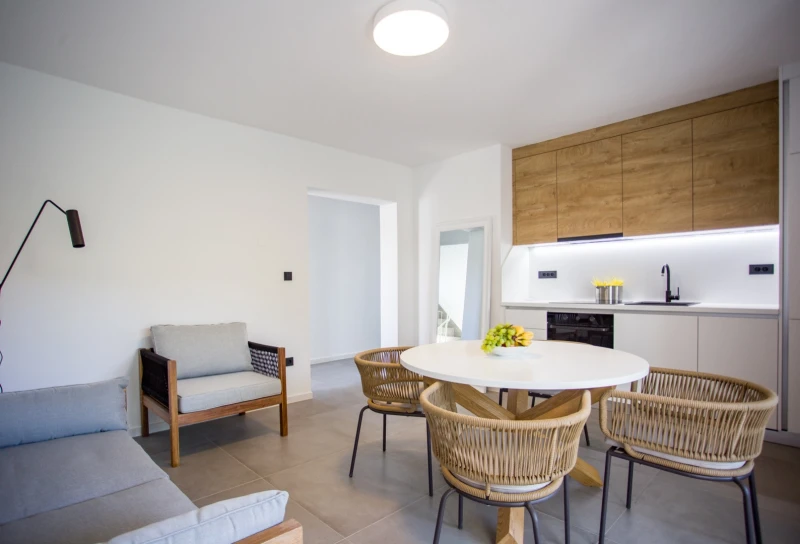 Apartment 3