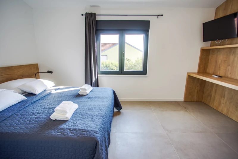 Apartment 4