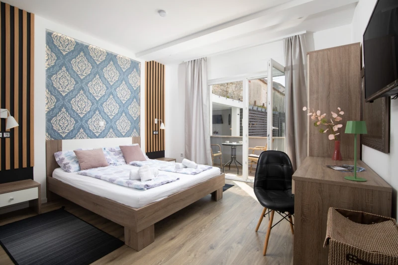 Double Room with Pool View .3, Bedrooms