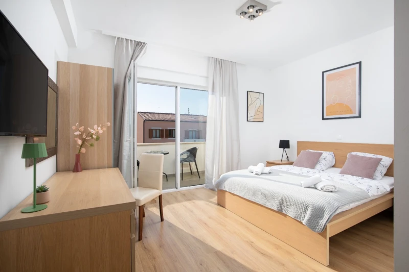 Deluxe penthouses room 5