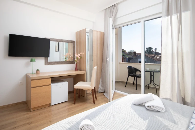 Deluxe penthouses room 5