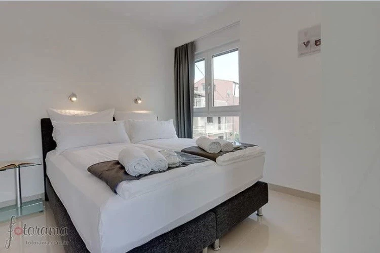 Apartment 3, Bedrooms