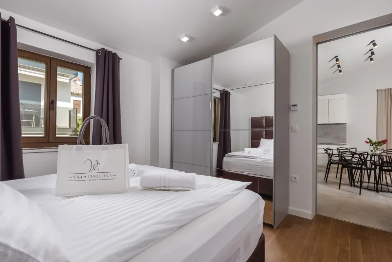 Apartment 3, Bedrooms