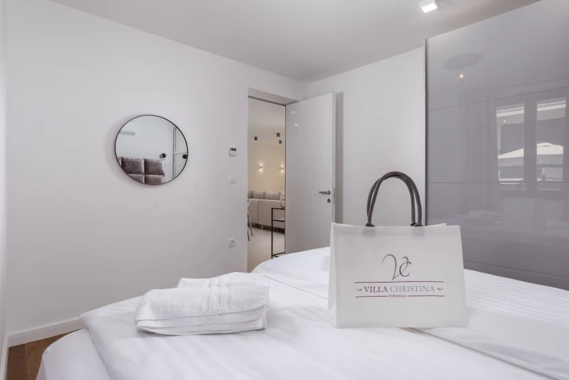 Apartment 2, Bedrooms