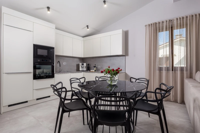 Apartment 3, Kitchen