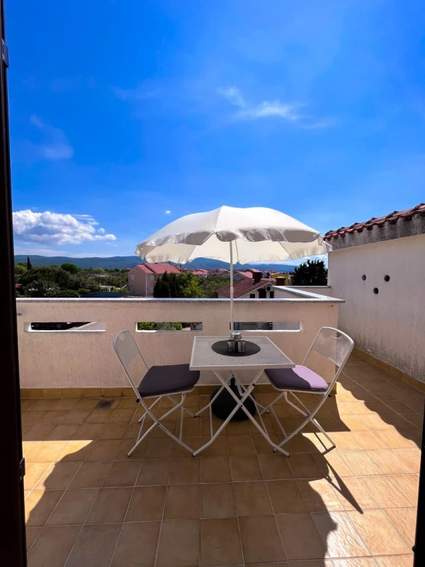 Bright and Sunny Room with Terrace