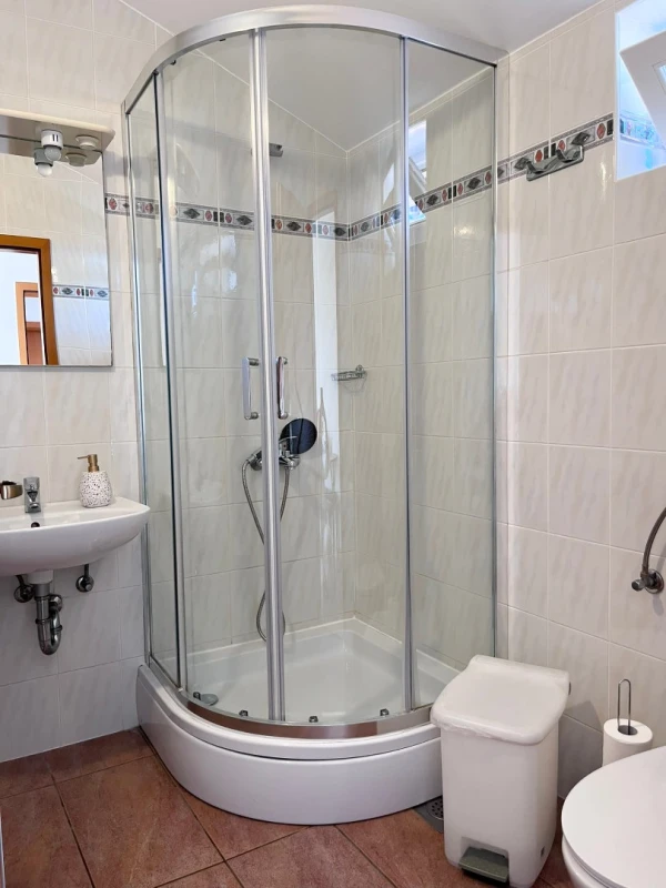 Bright and Sunny Room with Terrace, Bagno / WC