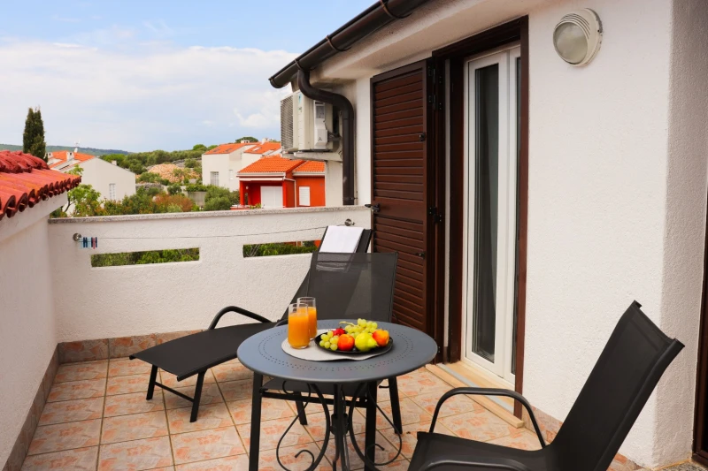 Summer Escape: Room with sea view terrace