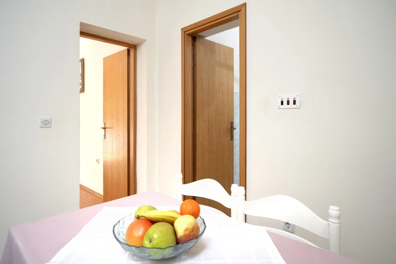 Apartment 2, Wohnzimmer