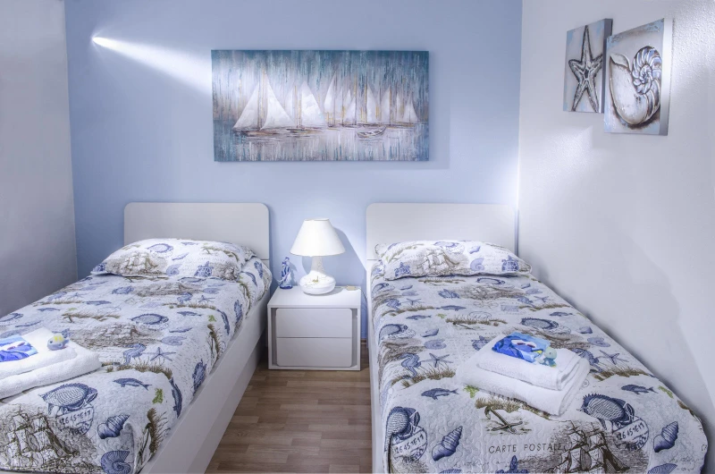 Modern XXL Villa, Zimmer