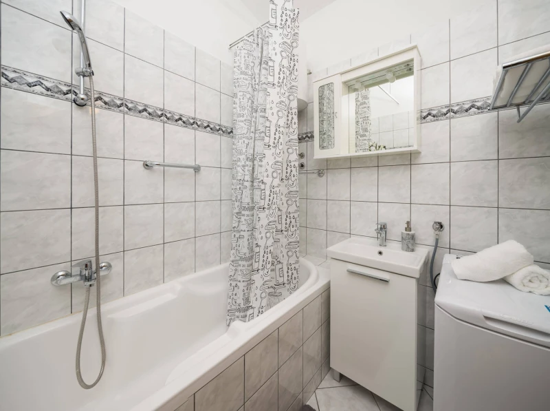 Modern XXL Villa, Badezimmer / WC