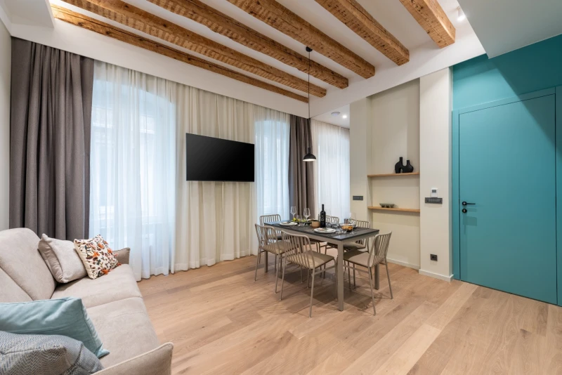 Apartment 3, Living room