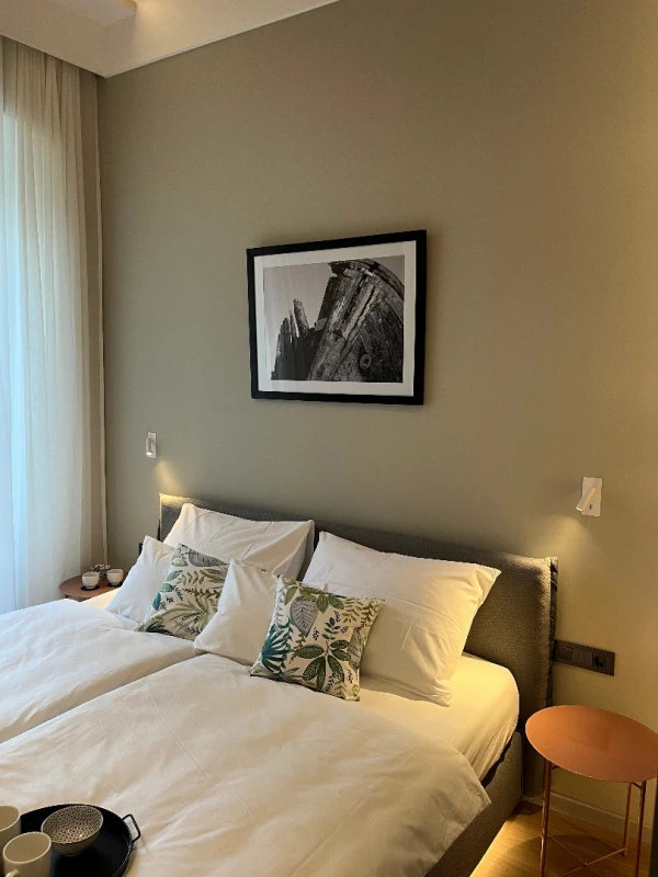 Apartment 4B