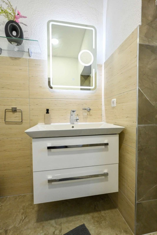 Villa Urbana, Badezimmer / WC
