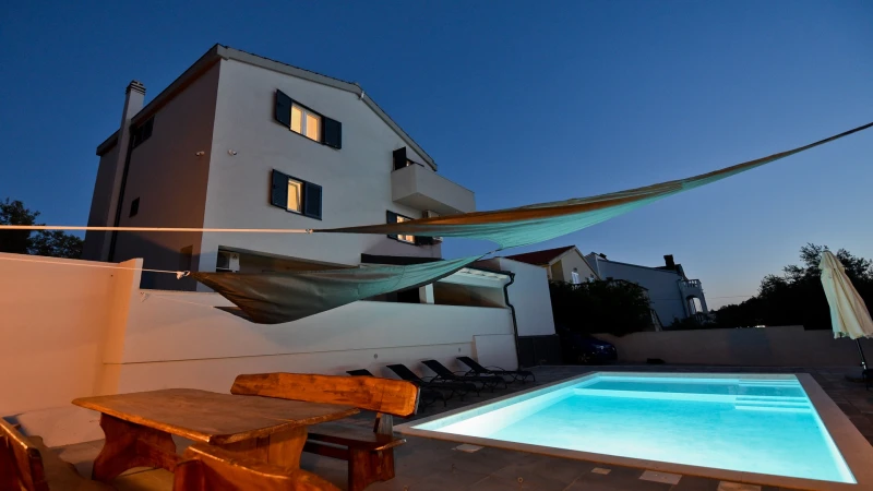 Villa Pinia, Zadar