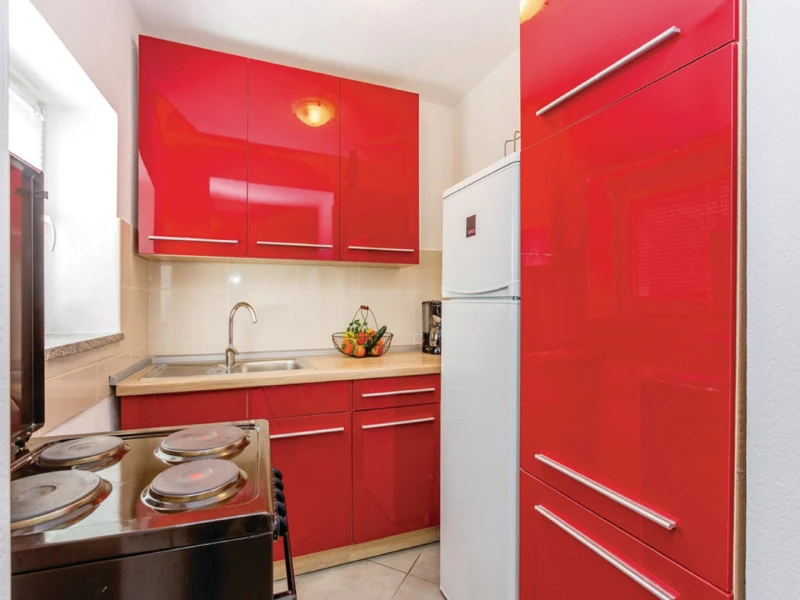 Apartment 4, Küche